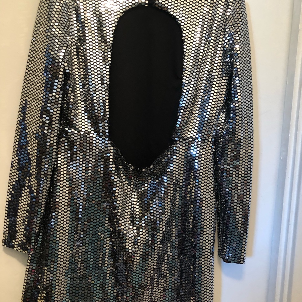 Dress - Picture 2 of 3